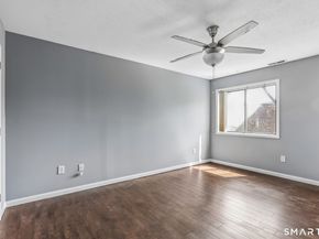 166 Old Brookfield Road 20A5, Danbury CT 06811