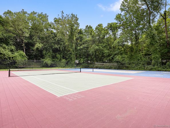 64 Olcott Way 64, Ridgefield CT 06877