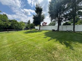 11 Knollcrest Road, New Fairfield CT 06812