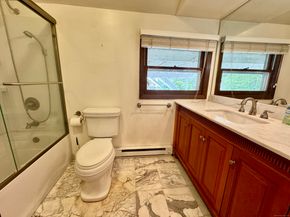 11 Knollcrest Road, New Fairfield CT 06812