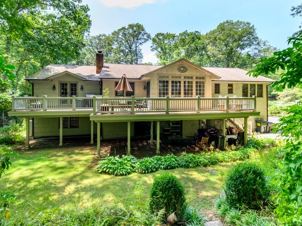 65 McIntosh Road, Stamford CT 06903
