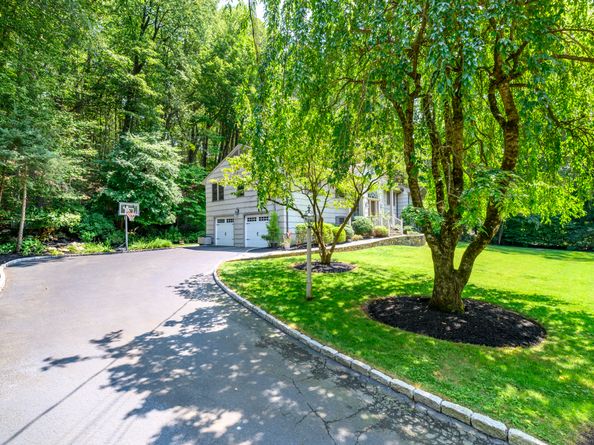 65 McIntosh Road, Stamford CT 06903