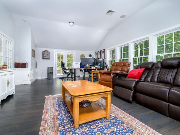 65 McIntosh Road, Stamford CT 06903