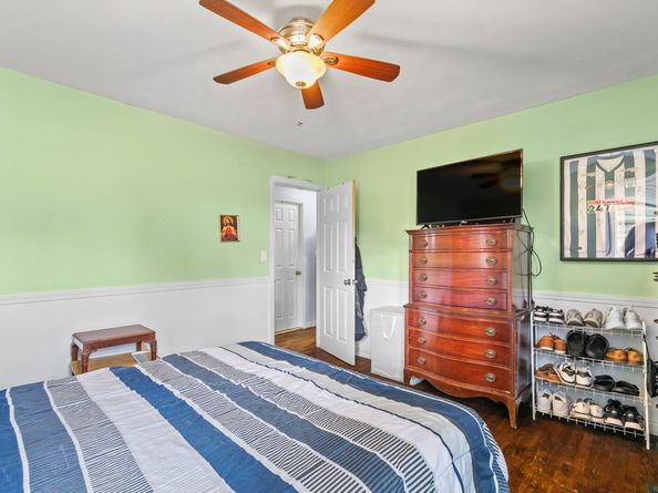 66 Loftus Circle, Bridgeport CT 06606