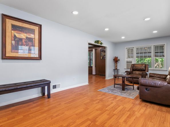 66 Loftus Circle, Bridgeport CT 06606