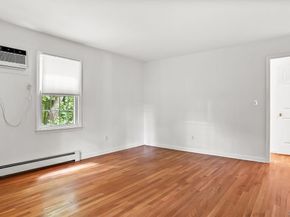 218 Adams Road, Easton CT 06612