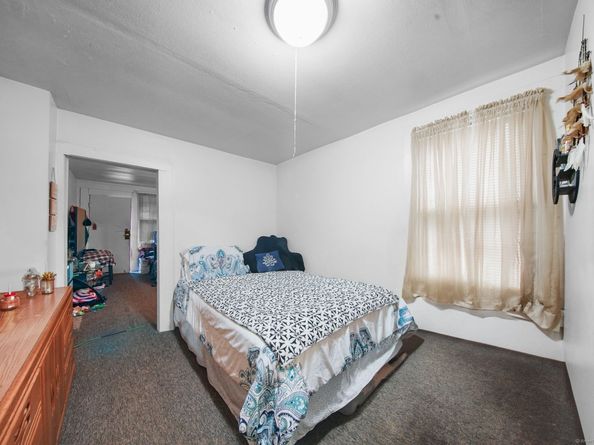43 Granfield Avenue, Bridgeport CT 06610