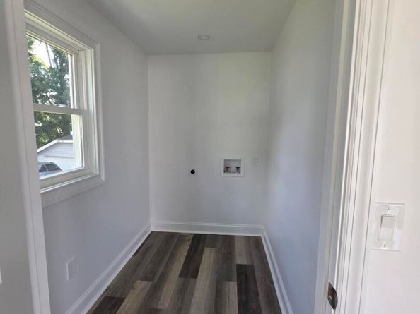 62 Davis Street, Danbury CT 06810