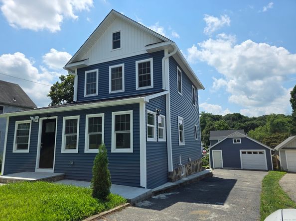62 Davis Street, Danbury CT 06810