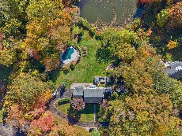 101 Golden Hill Street, Trumbull CT 06611