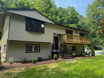 4 Deer Run Trail