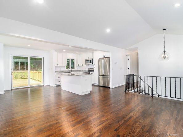 4 Deer Run Trail, Sherman CT 06784