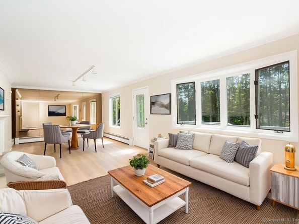 32 Redwood Drive, Bethel CT 06801