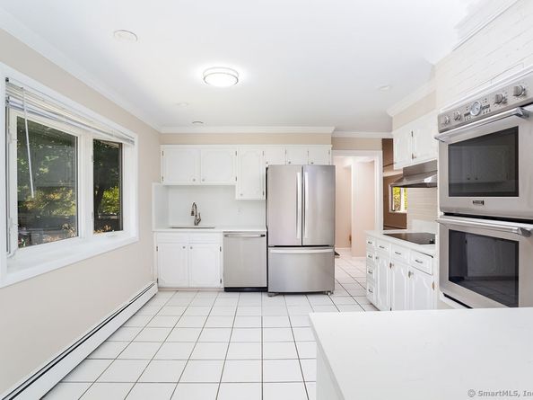 32 Redwood Drive, Bethel CT 06801