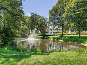 51 Hale Lane 51, Darien CT 06820