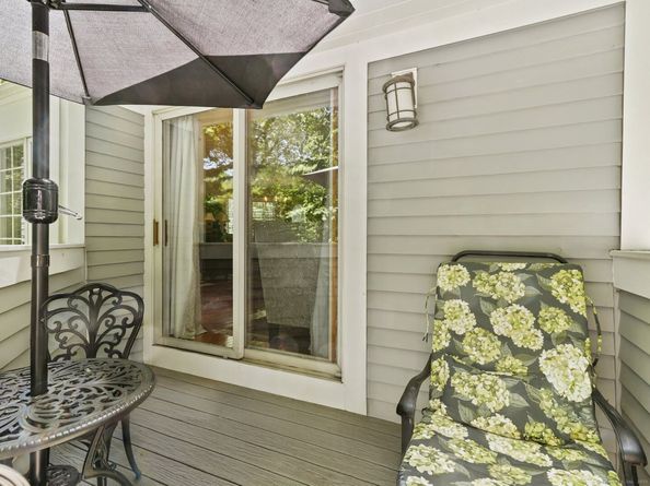 51 Hale Lane 51, Darien CT 06820