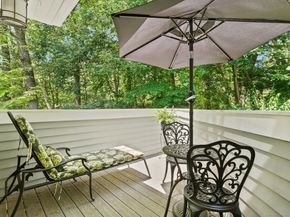 51 Hale Lane 51, Darien CT 06820