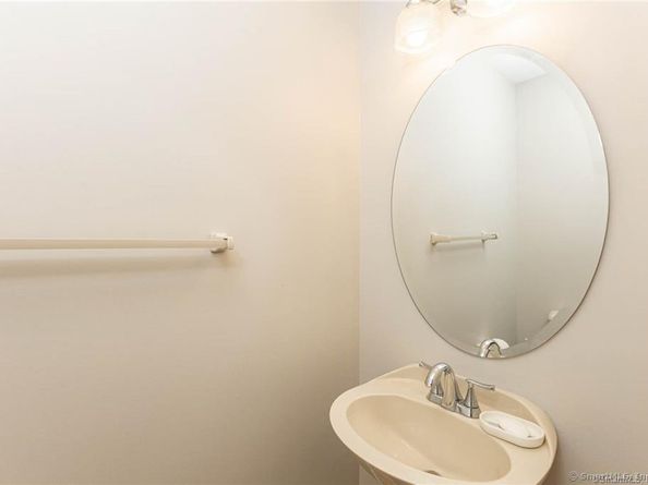 11 Squantz View Drive, New Fairfield CT 06812