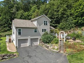 11 Squantz View Drive, New Fairfield CT 06812