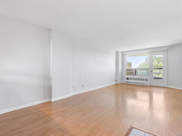 71 Strawberry Hill Avenue APT 820, Stamford CT 06902