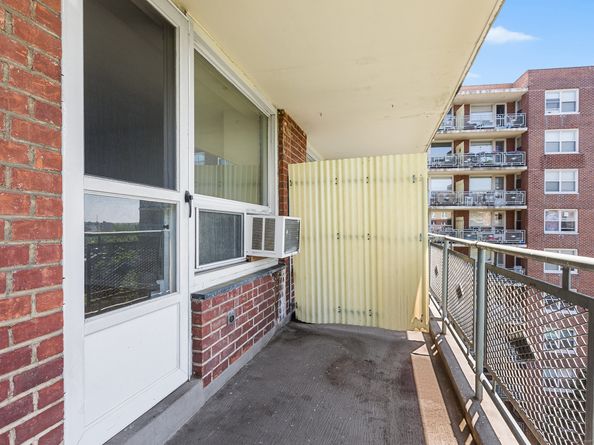 71 Strawberry Hill Avenue APT 820, Stamford CT 06902