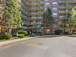 71 Strawberry Hill Avenue APT 820, Stamford CT 06902