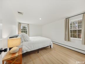 127 S Gate Lane, Fairfield CT 06890