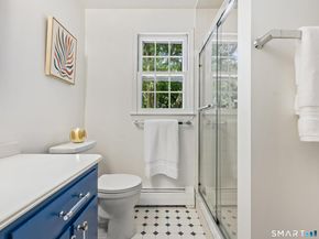 127 S Gate Lane, Fairfield CT 06890