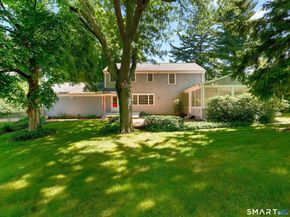127 S Gate Lane, Fairfield CT 06890