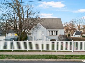 948 Wayne Street, Bridgeport CT 06606