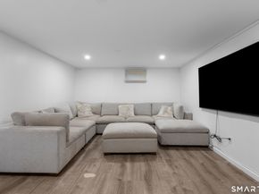 948 Wayne Street, Bridgeport CT 06606