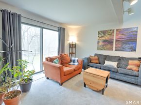81 Deer Run 81, Bethel CT 06801