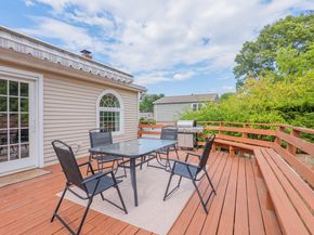 8 Rolling Lane, Norwalk CT 06851