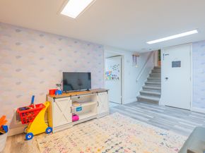 8 Rolling Lane, Norwalk CT 06851