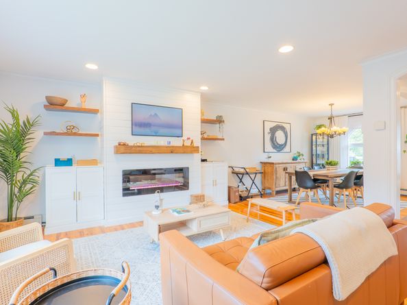 8 Rolling Lane, Norwalk CT 06851