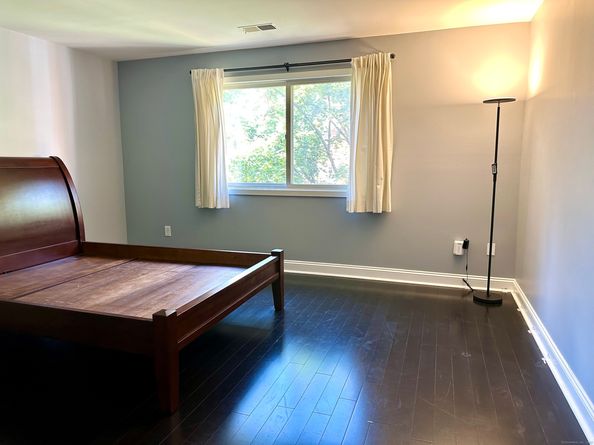 101 Grove Street APT 9, Stamford CT 06901