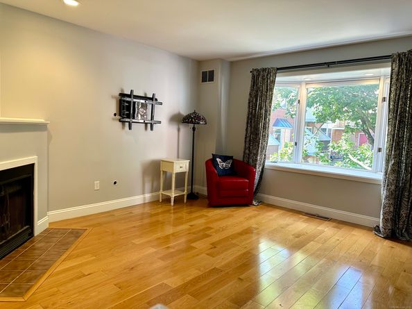 101 Grove Street APT 9, Stamford CT 06901