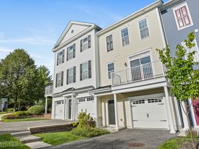 4 Brinscall Court 4, Danbury CT 06810