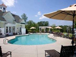4 Brinscall Court 4, Danbury CT 06810