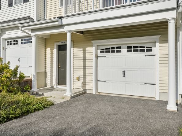4 Brinscall Court 4, Danbury CT 06810