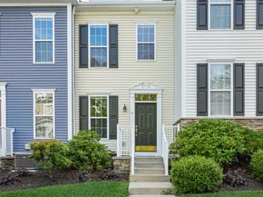 4 Brinscall Court 4, Danbury CT 06810