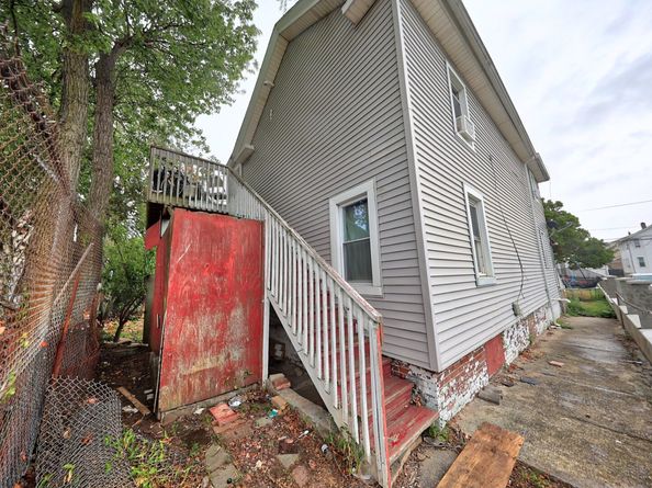171 Jones Avenue, Bridgeport CT 06604