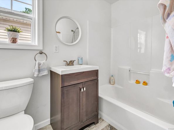 164 Hamilton Avenue 4, Stratford CT 06615
