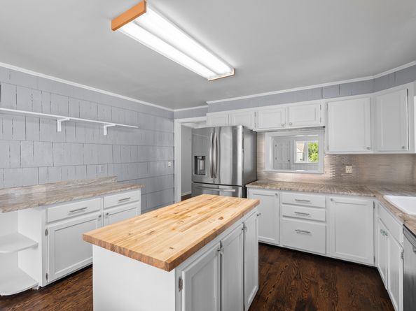 190 5th Avenue, Stratford CT 06615