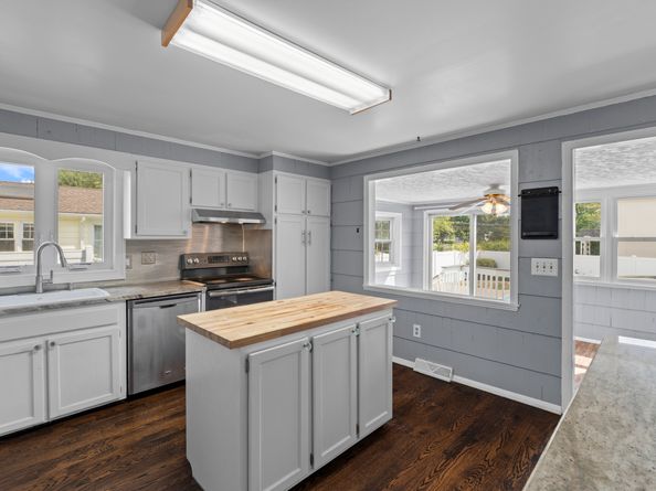 190 5th Avenue, Stratford CT 06615