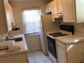 50 Courtland Avenue 27A1, Stamford CT 06902