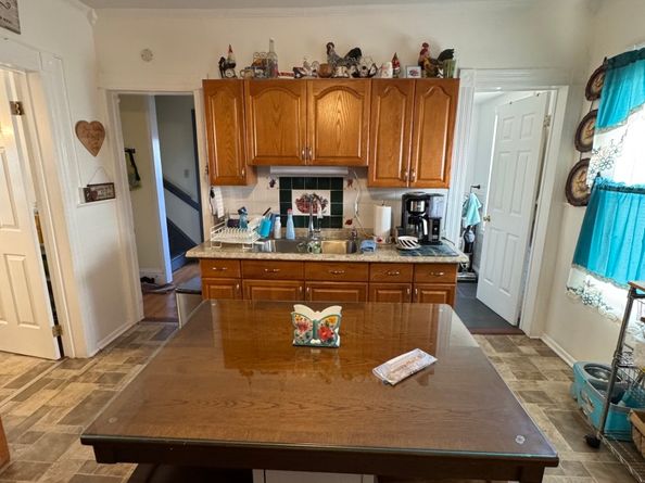 661 Iranistan Avenue, Bridgeport CT 06605