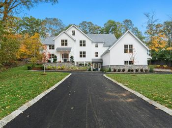 10 Stony Brook Road