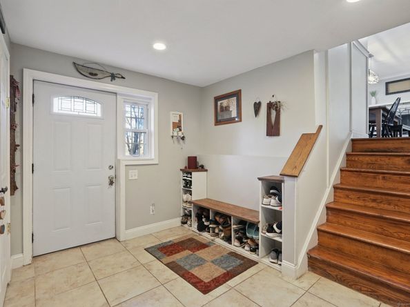 88 S King Street, Danbury CT 06811