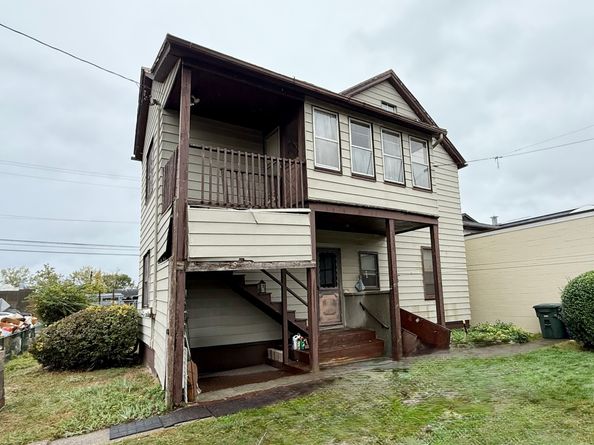 178 Island Brook Avenue, Bridgeport CT 06606